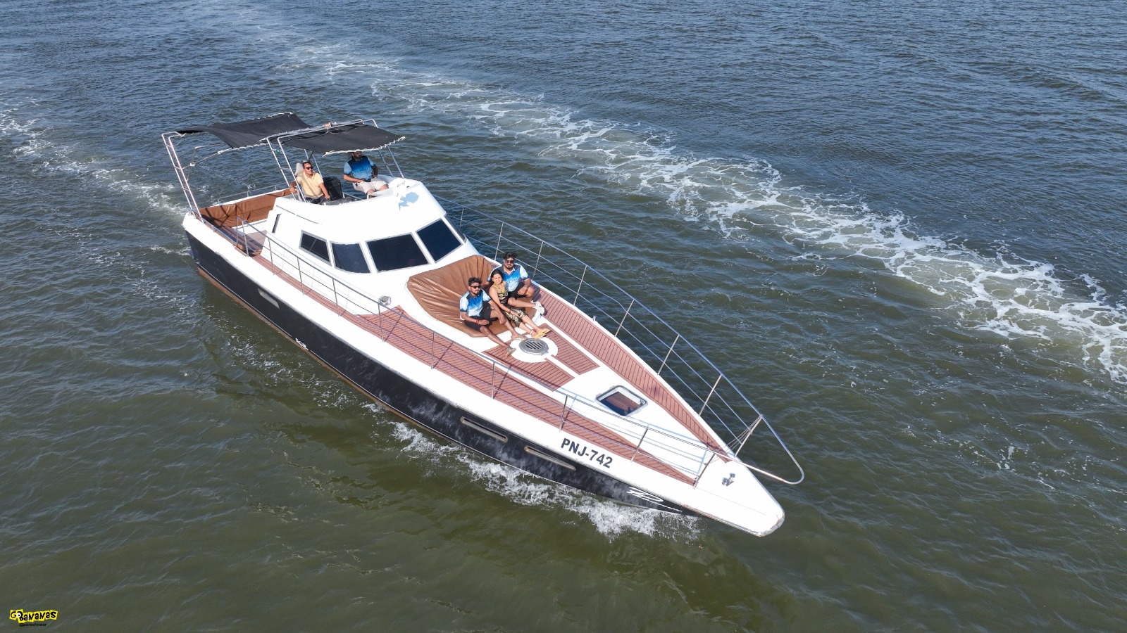 Phoenix Yacht